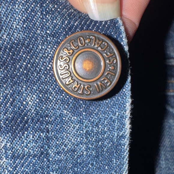 "Retro Vibe" Vintage Levi's Flannel Lined Denim Trucker Jacket - Men's L - Picture 5 of 9